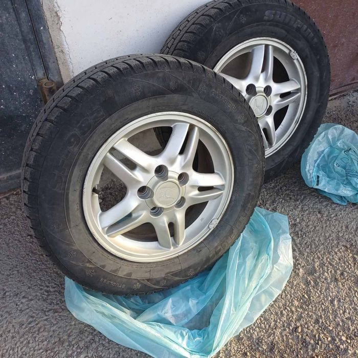 Продавам гуми с джанти