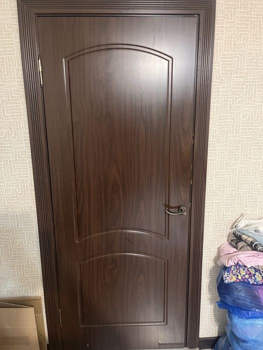 Продаются БУ двери