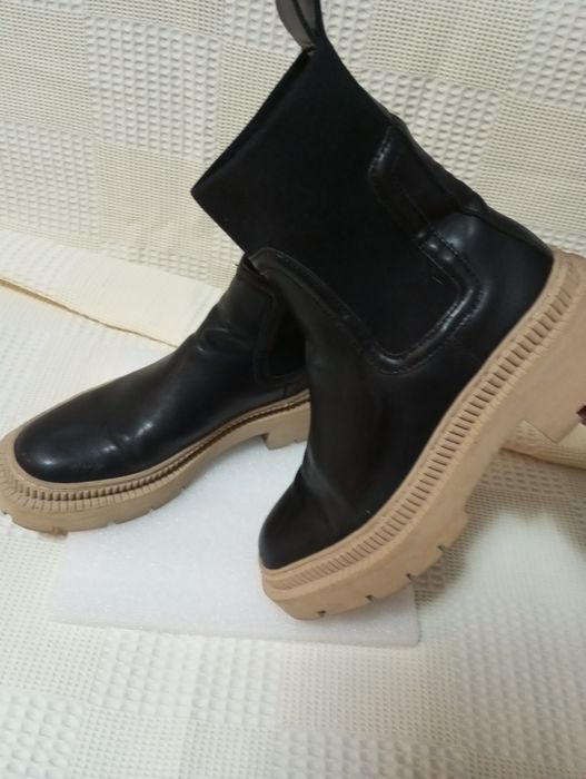 Обувь как новая ! Качество Супер 37 и 38 размер