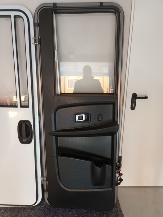 Врати за кемпери оригинални  на" Бюрстнер"