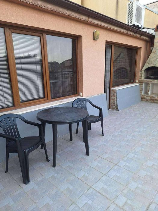 Дава се под наем Тристаен апартамент в Пловдив, Център - 170 кв.м за 650 € - Снимка #10