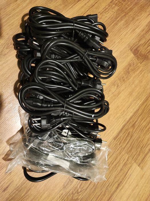 20 броя Захранващи Кабели за Компютър