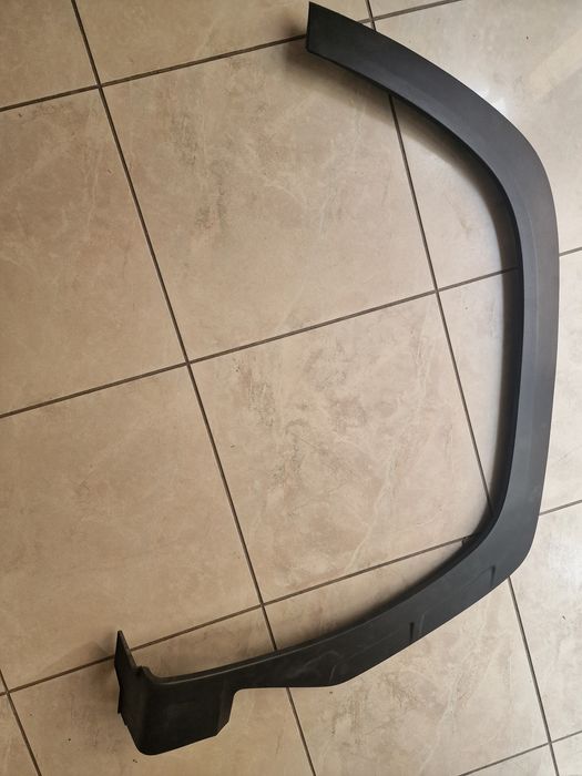 Вежда предна лява  за Туксон 2022