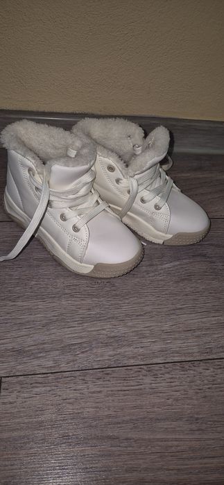 Ghete de iarana Primark