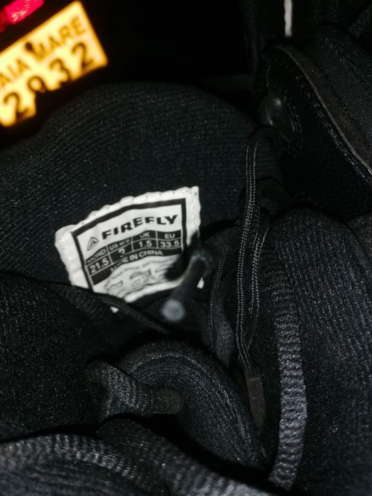 Casca și boots ski.