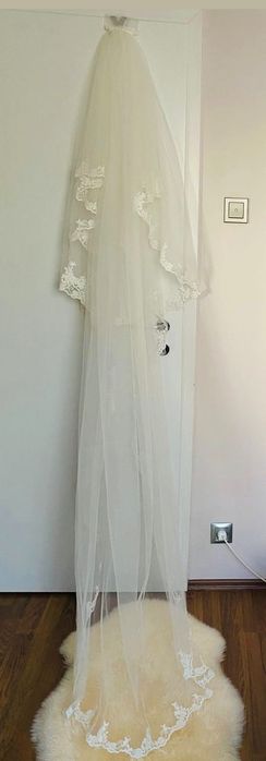 Vând rochie de mireasă