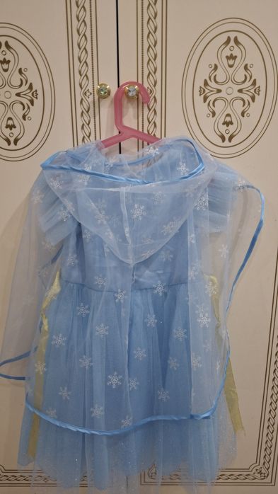 Продам платья Ээльза