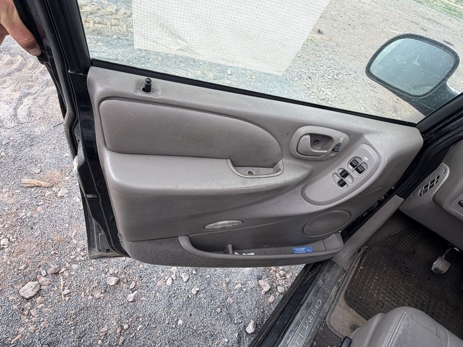 Chrysler Voyager 2.5 Dizel CRD 143 к.с. 2001 г. на части