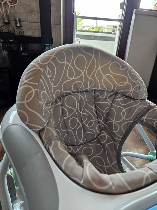 Паяк Проходилка Kikkaboo Clavier с функция люлеене, музикална табла