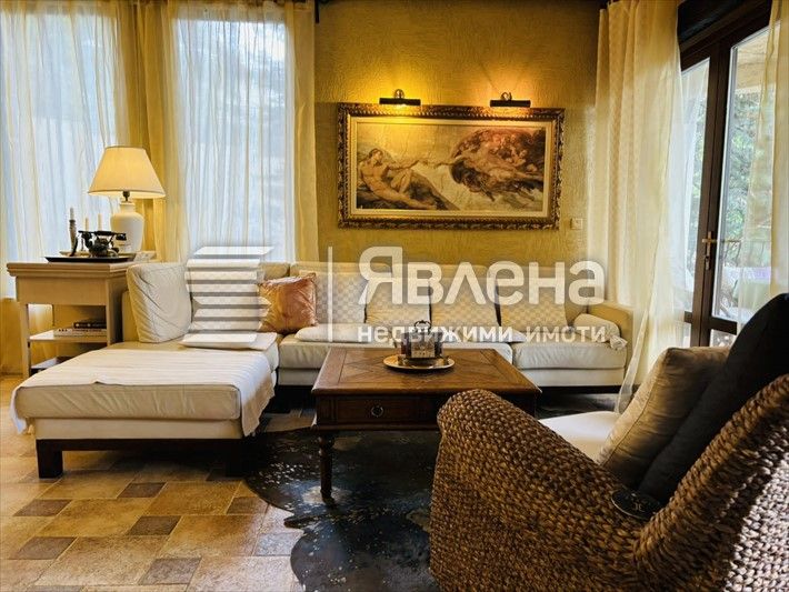 Дава се под наем Къща в Варна, Чайка - 415 кв.м за 3500 € - Снимка #2