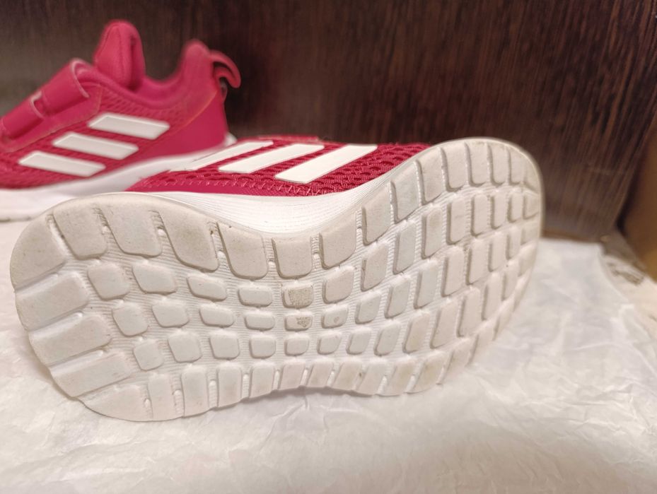 Adidas обувки за момиче