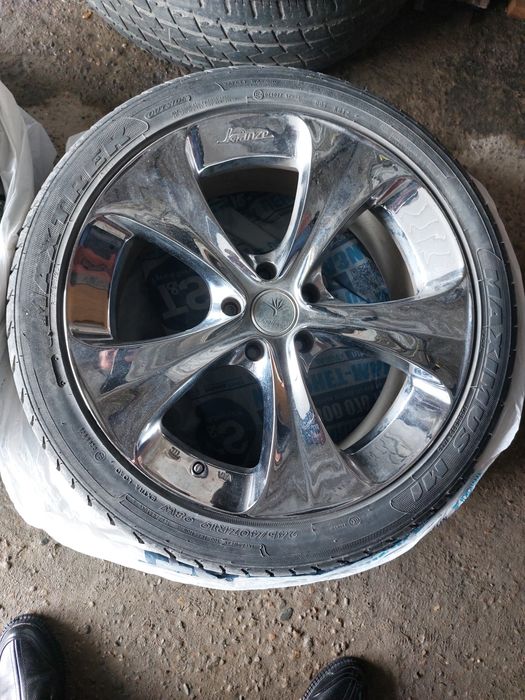 Продам хромированные диски.