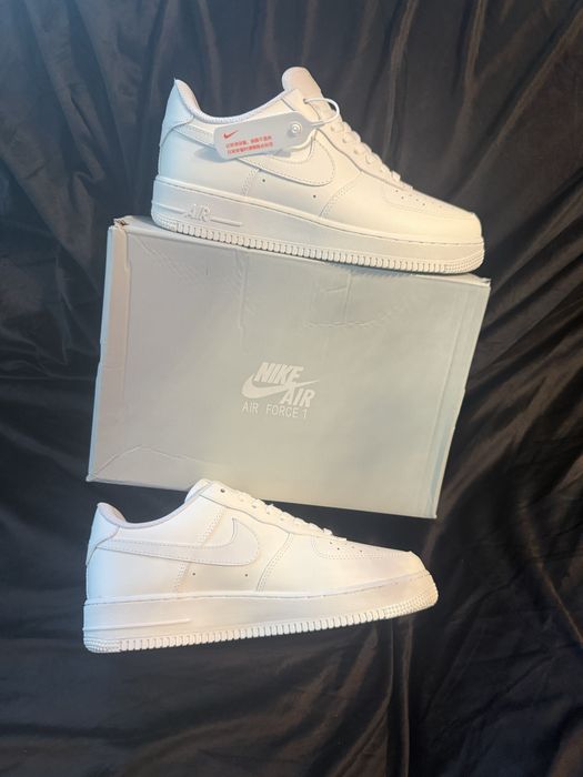 adidasi air force nike albi