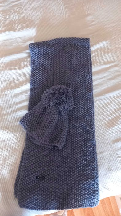 Ръчно плетени шапка и шал
