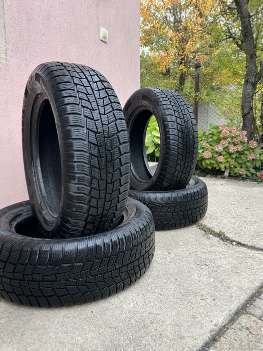 Зимни гуми Viking 235/60/18
