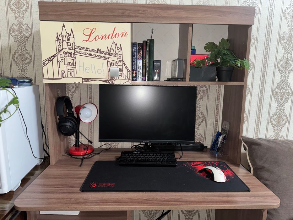 Продам письменный стол