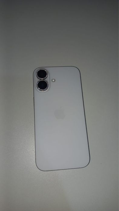Продам iphone 16 256гб