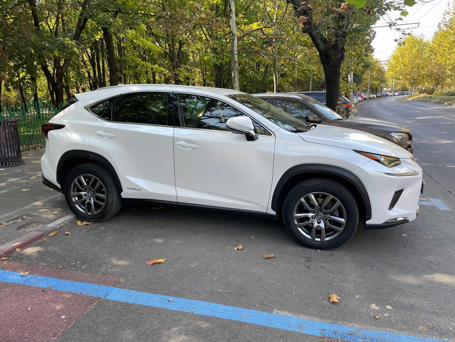 Inchiriere/Ramanere LEXUS NX 300H hybrid + GPL UBER BOLT
