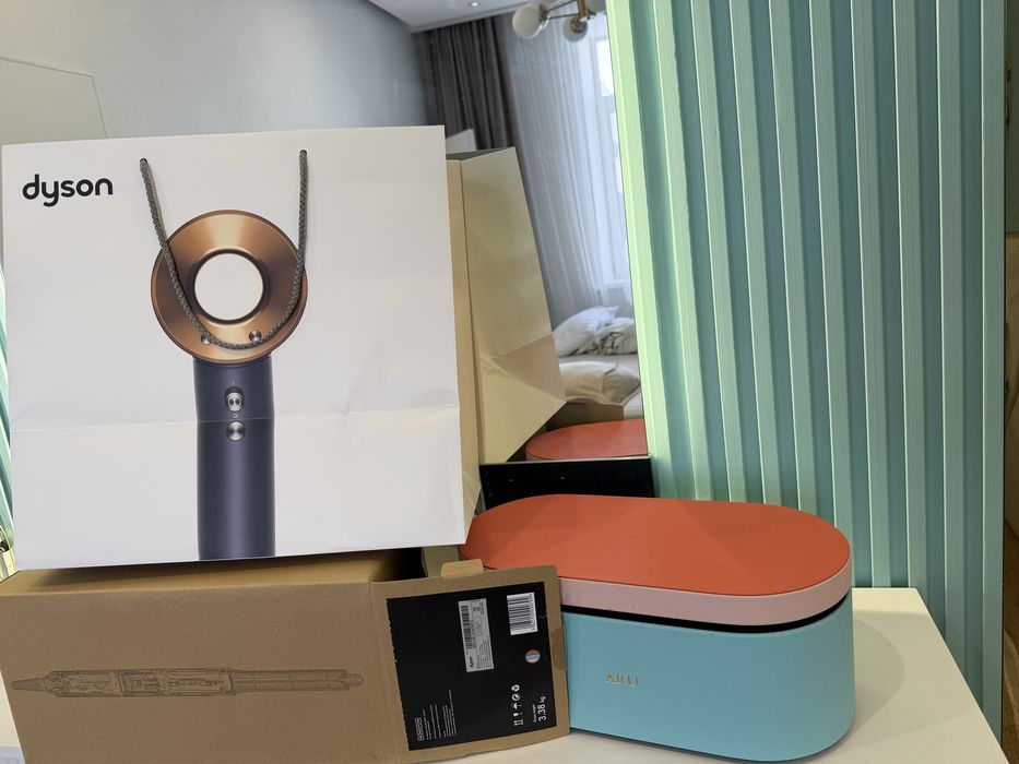 Продам Dyson стайлер,оригинал!