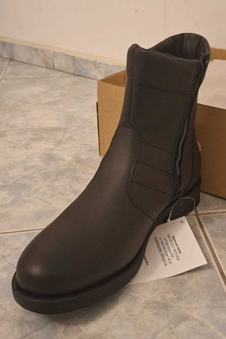 Кожени боти 43 номер-черни