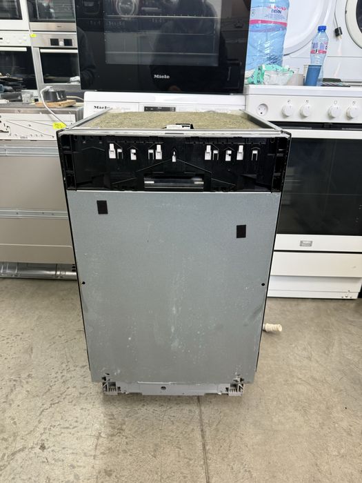 Съдомиялна машина за Пълно вграждане  Siemens 45/см