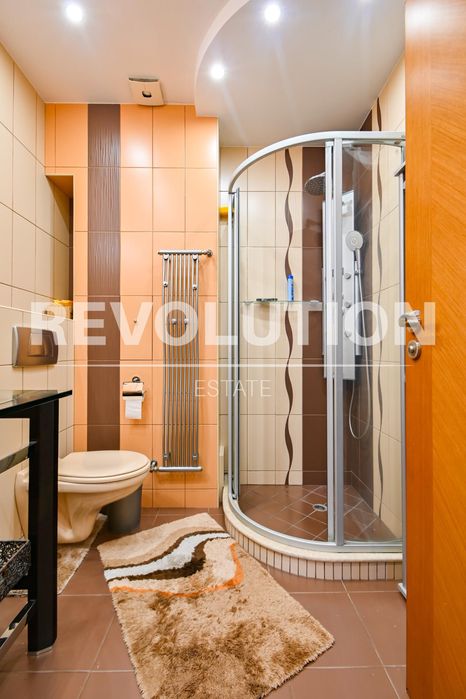 Дава се под наем Тристаен апартамент в София, Борово - 140 кв.м за 1000 € - Снимка #9