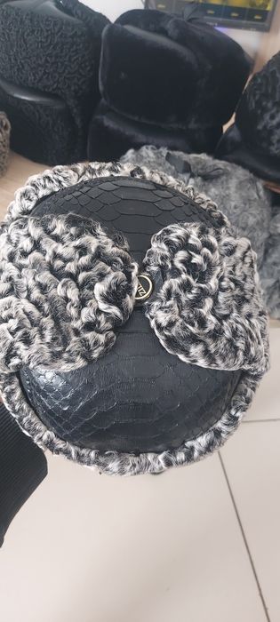 Каракуль натуральный шапки