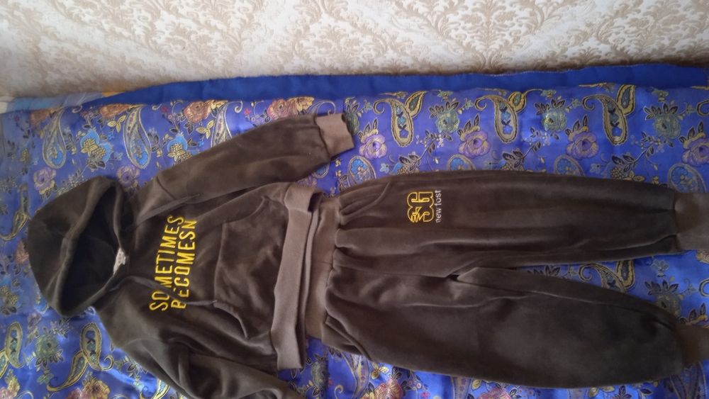 Спортивный костюм велюр с флейсом утеплённый