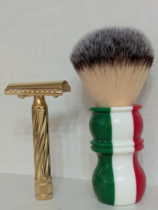 Бритвенный станок Fatip Slant + помазок Razorock