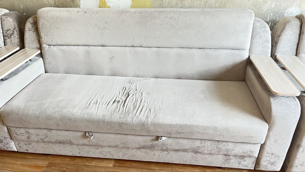 Диван с креслами