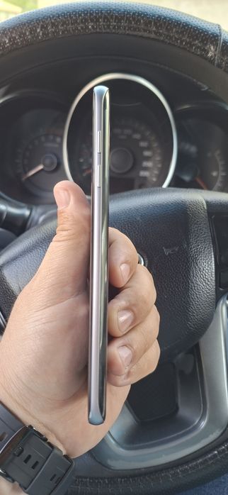 Продам Samsung S7 edge