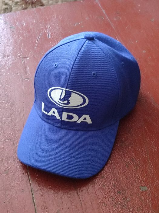 Продаются кепки LADA