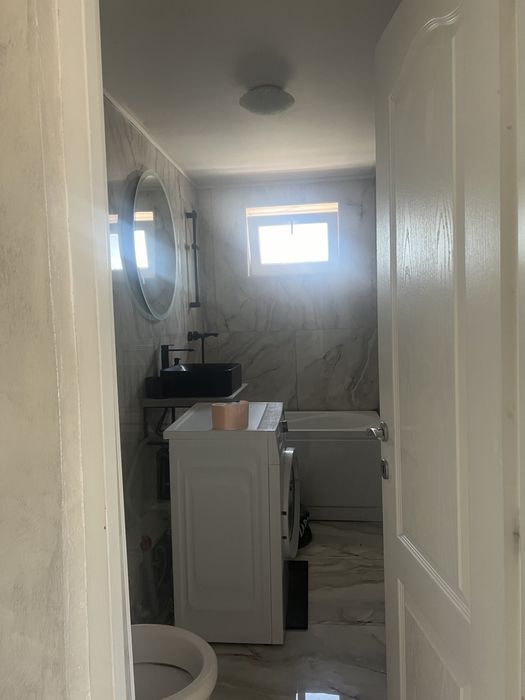 Apartament oferit spre inchiriere….whatsapp
