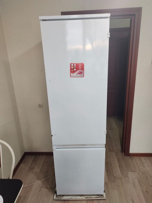 Продам холодильник hotpoint в хорошем состоянии