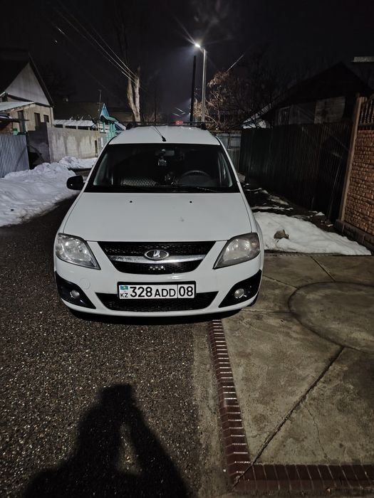 Машина ларгус рено