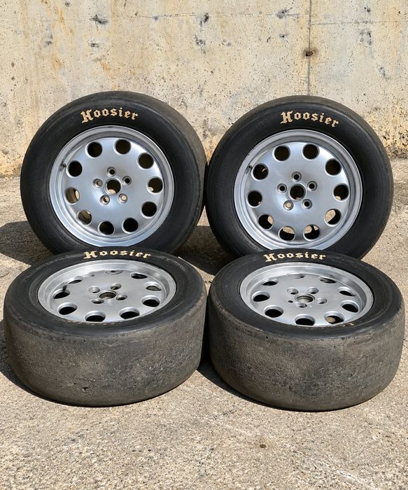 Hoosier DR2 Drag Radial + 16" джанти – комплект 4 бр.