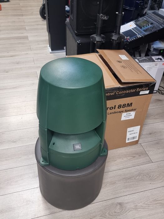 Amanet F28: Boxa de gradina JBL Control 88M