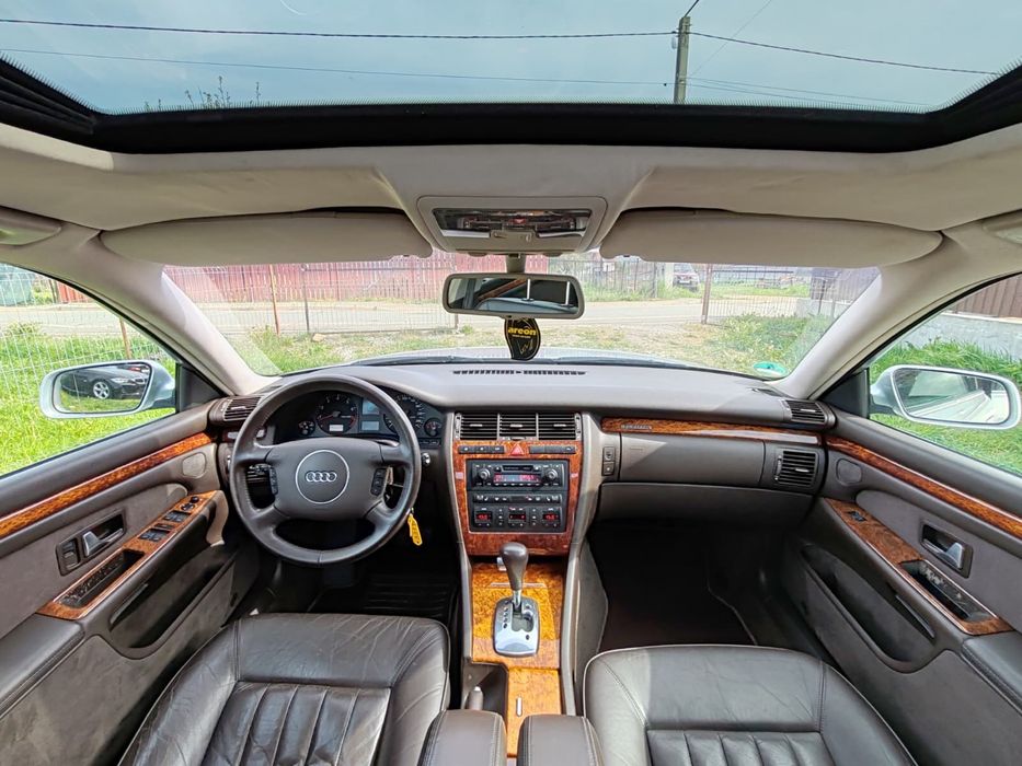 Audi A8 D2 2.8i V6 193cp An 2002