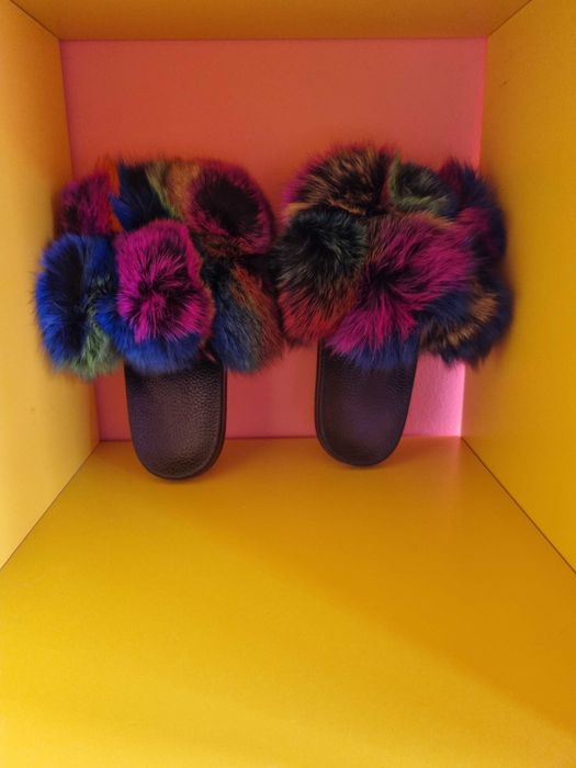 Ункални дамси чехли с естествен косъм!Налични всички номера!