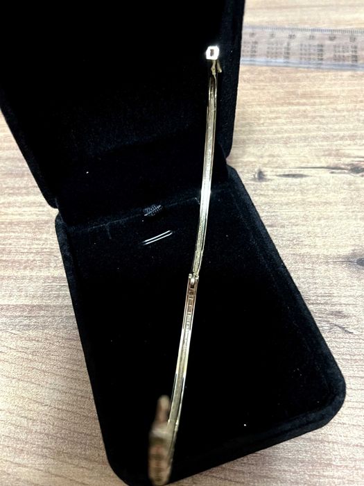 Продавам  златна  гривна