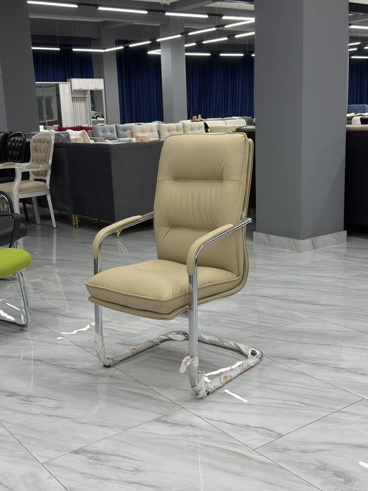 Ofis uchun yumshoq va qulay o'rindiqlar