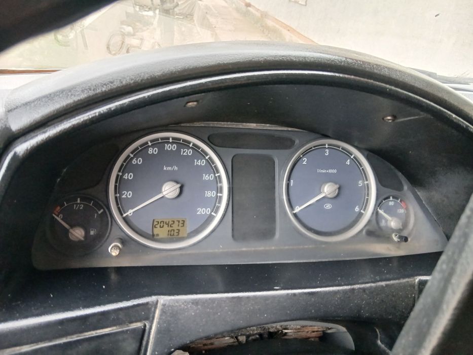 3.5 tonnagacha yuk avtamibili bortli