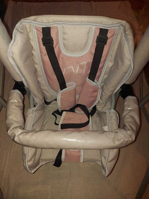 Balansoar multifunctional pentru bebelusi