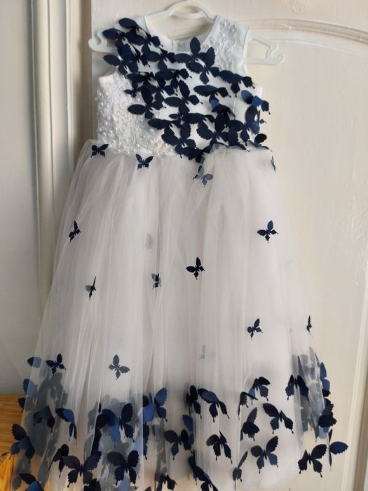 Платья детские на 5-7-8-10, лет