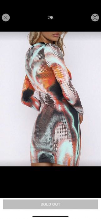 Рокля по тялото  / голо тяло 2 модела