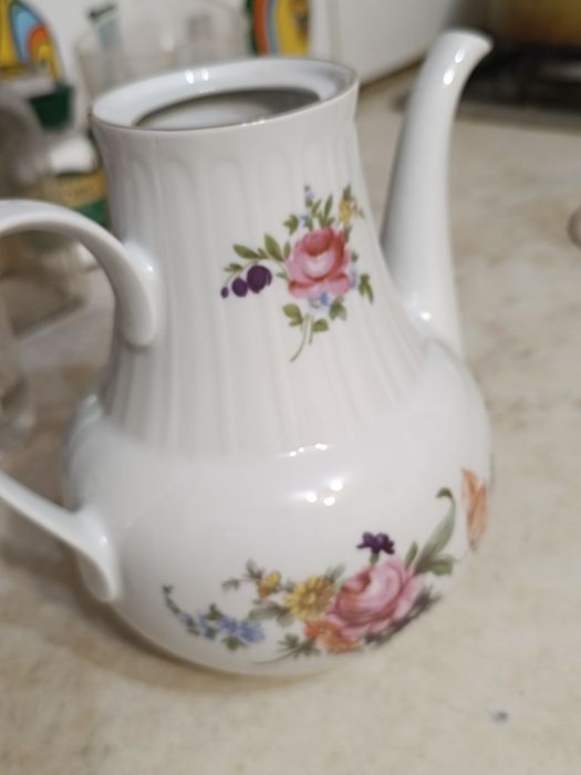 Большой керамический чайник