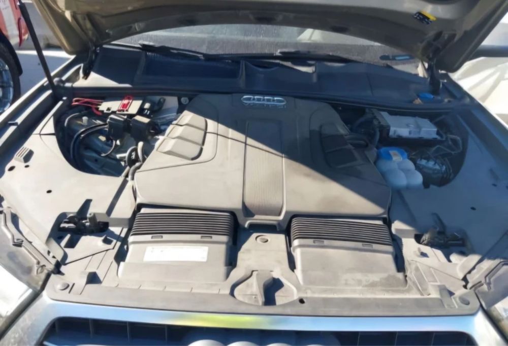 На части Audi Q7 4m 3.0tfsi Usa пружини дигитално табло