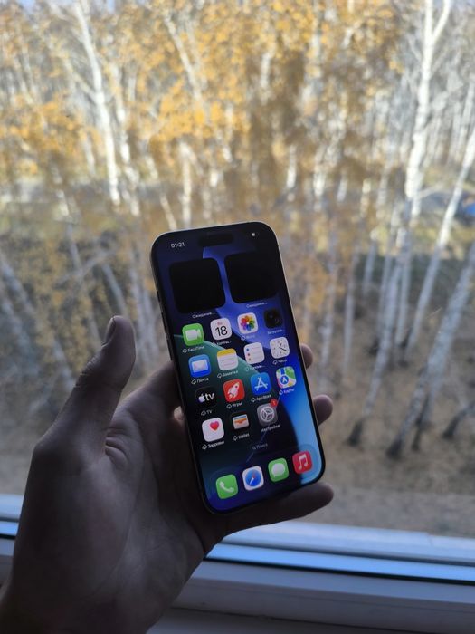 Продам IPhone 15 Pro 128gb Titanium