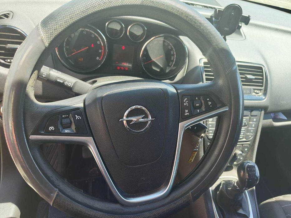 Опел Мерива В 6000 лв 2011г. Бензин!