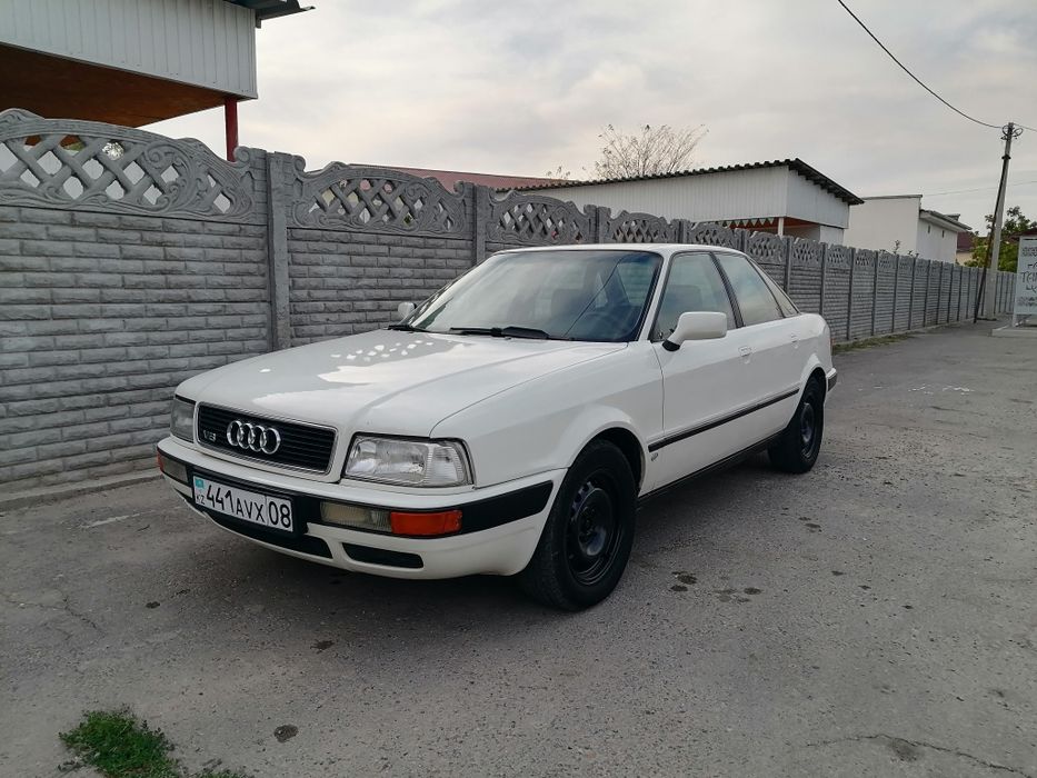 Продаю Audi 80 B4